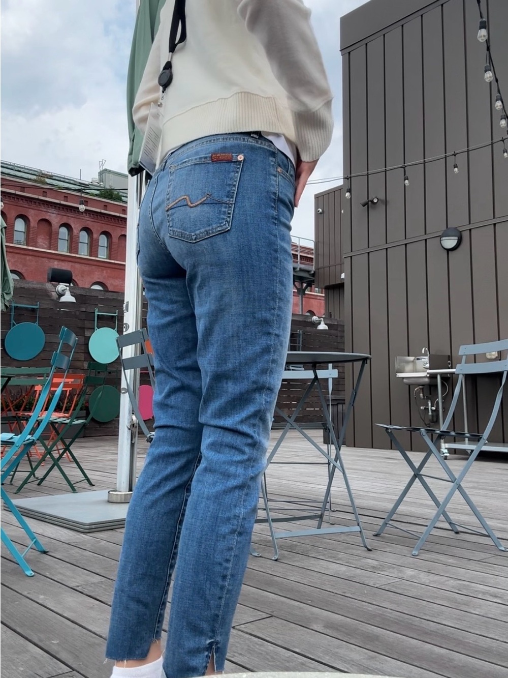 7 For All Mankind - Picture 5 of 9